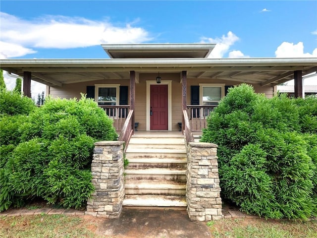 view of front facade featuring covered porch