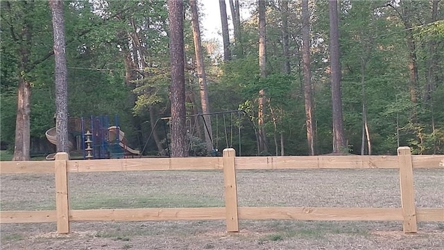 340 Teal Ct, Roswell, GA 30076 - view of yard