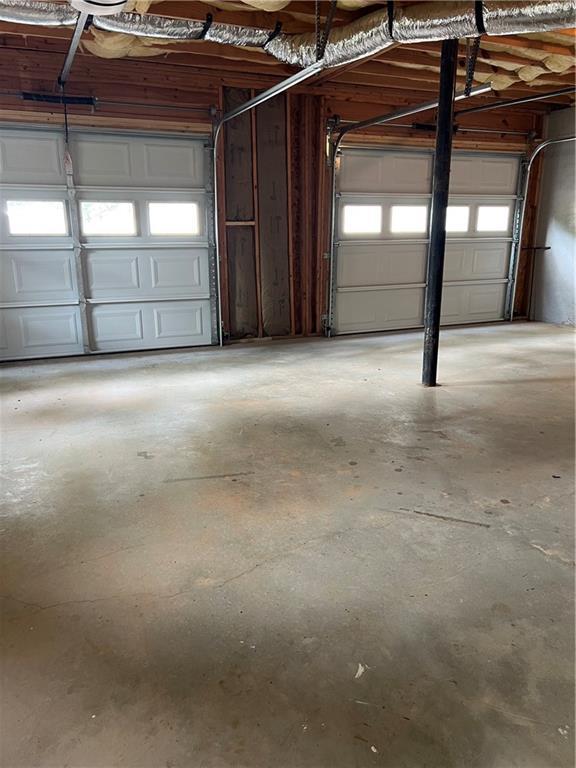 11 Seabreeze Way, Dawsonville, GA 30534 - view of garage
