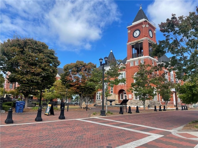 view of surrounding community