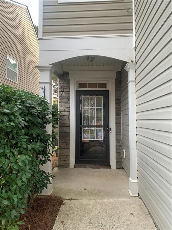 view of entrance to property