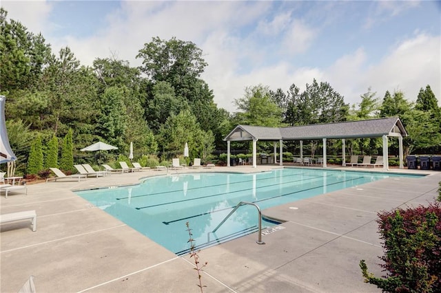 3005 Evelyn Ln, Alpharetta, GA 30004 - community pool with a patio and view of scattered trees