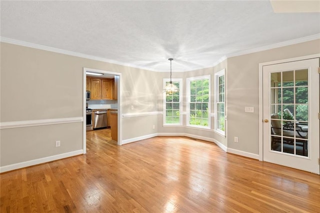 2140 Old Orchard Ln, Canton, GA 30114 - unfurnished room featuring light wood-type flooring, crown molding, and a textured ceiling