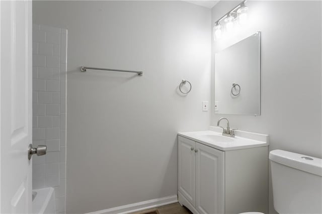 740 Stoneside Ct, Stone Mountain, GA 30083 - full bath with vanity, toilet, and washtub / shower combination
