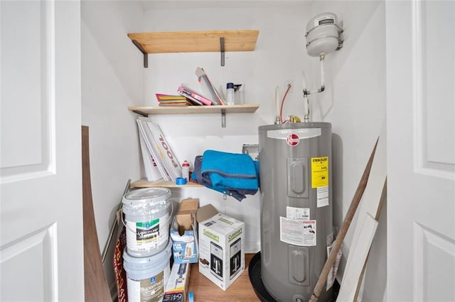 8535 Hiram Acworth Hwy, Dallas, GA 30157 - utility room featuring water heater
