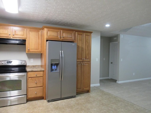152 Royal Oaks Ln, Dahlonega, GA 30533 - kitchen featuring stainless steel appliances, under cabinet range hood, baseboards, recessed lighting, and a textured ceiling
