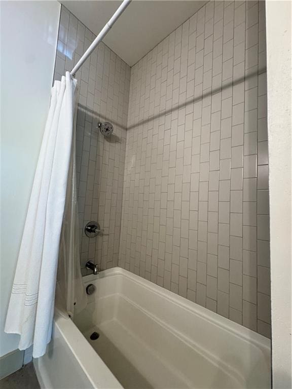 1153 Reynolds Square Ln # 16, Atlanta, GA 30307 - full bathroom featuring shower / bath combination with curtain