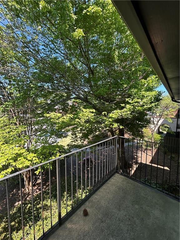 6851 Roswell Rd Unit O10, Atlanta, GA 30328 - view of balcony