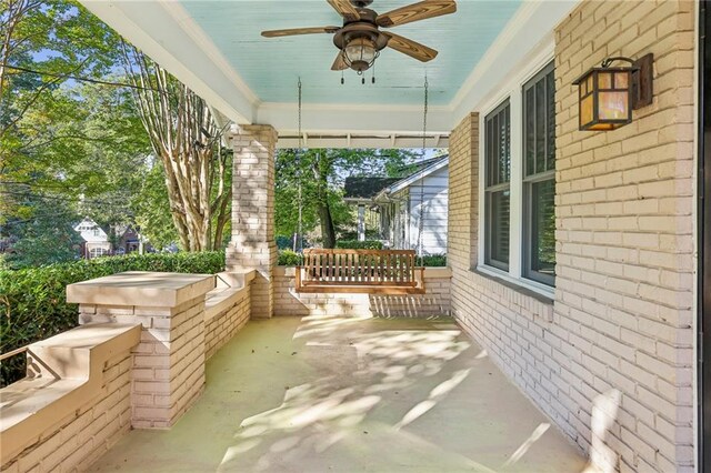 view of patio with ceiling fan and covered porch