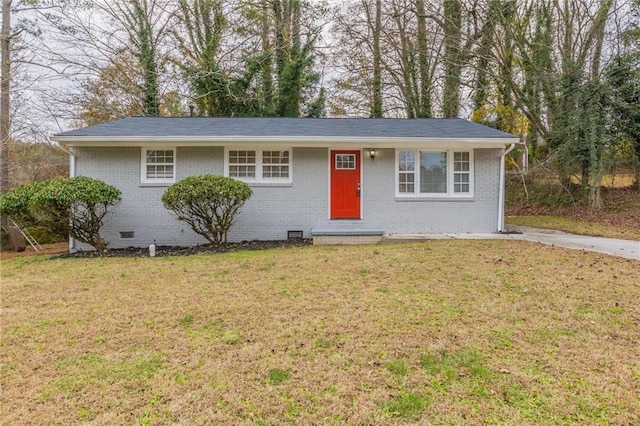 453 Utoy Cir SW, Atlanta, GA 30331 - ranch-style house with a front lawn
