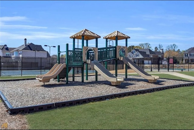 6355 Westfallen Overlook, Cumming, GA 30040 - community play area featuring fence and a residential view