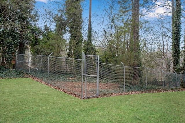 3414 Dearwood Dr SW, Lilburn, GA 30047 - view of yard with a gate
