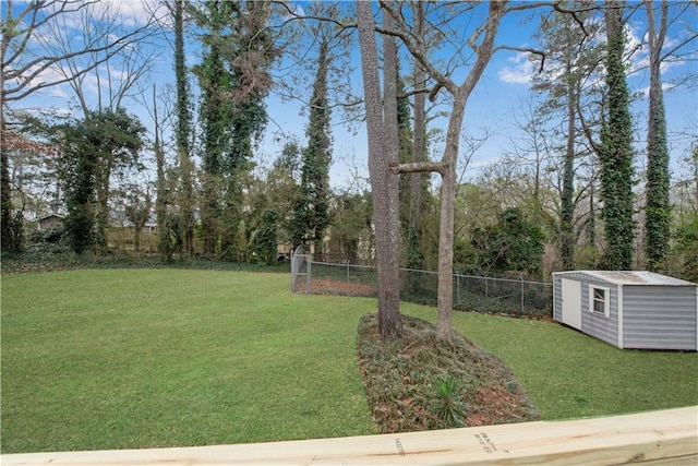 3414 Dearwood Dr SW, Lilburn, GA 30047 - view of yard