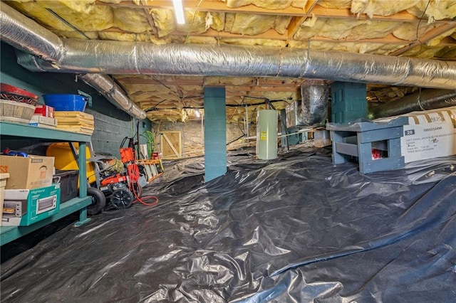 259 Eagle Chase Cir, Dillard, GA 30537 - inside crawl space with water heater