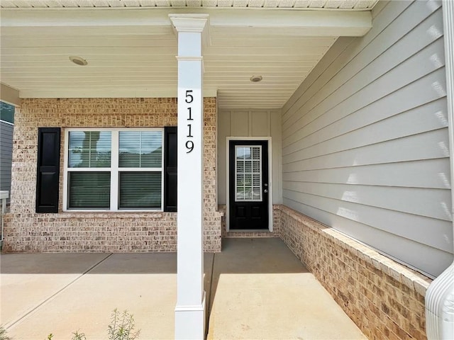 5119 Aylesbury Ct, Hoschton, GA 30548 - entrance to property featuring brick siding