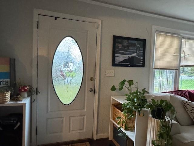 2620 Northview Ave, Decatur, GA 30032 - foyer entrance with crown molding