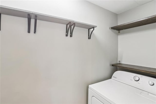 laundry room with washer / clothes dryer