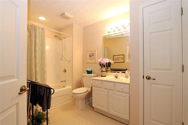 bathroom with visible vents, toilet, shower / tub combo with curtain, and vanity