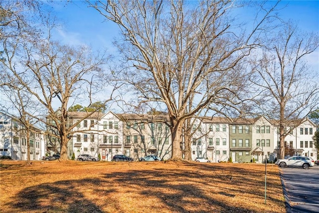 view of front facade