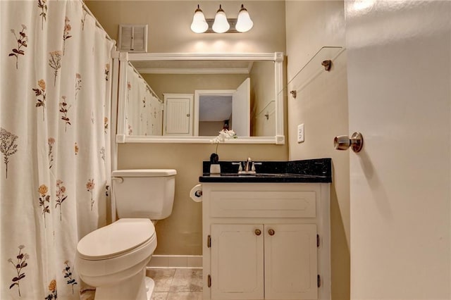 6700 Roswell Rd Unit 22B, Atlanta, GA 30328 - full bath with baseboards, toilet, and vanity
