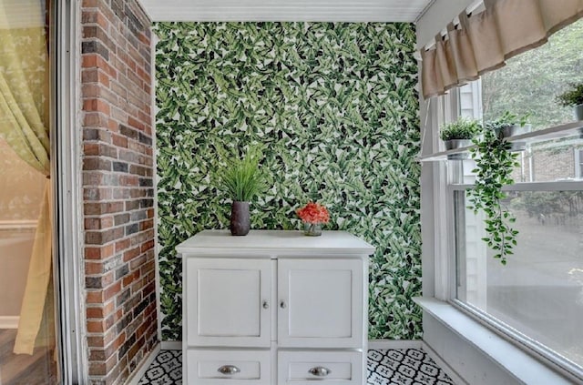 6700 Roswell Rd Unit 22B, Atlanta, GA 30328 - bathroom featuring wallpapered walls, plenty of natural light, and baseboards