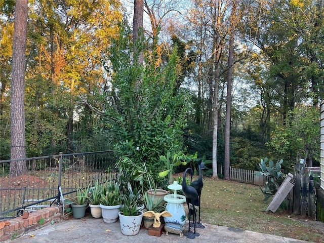 1017 Clifton Dr, Macon, GA 31204 - view of yard featuring a patio area