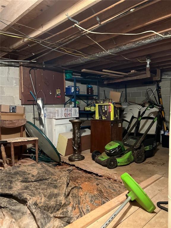 1017 Clifton Dr, Macon, GA 31204 - view of unfinished basement