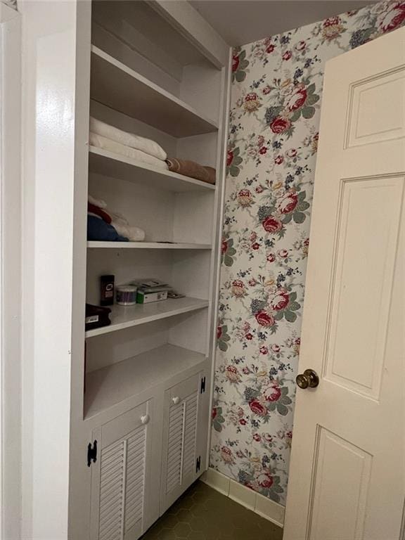 1017 Clifton Dr, Macon, GA 31204 - view of closet