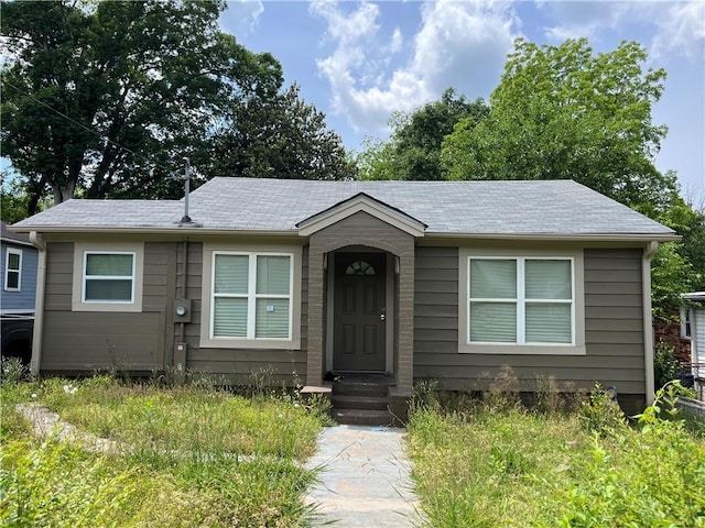 view of front of property featuring entry steps