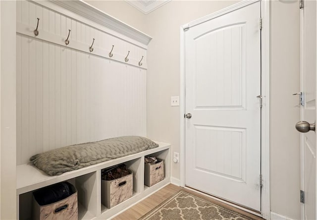 5322 Burrus Ln SW, Mableton, GA 30126 - mudroom featuring light wood finished floors and baseboards