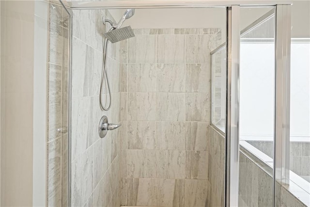 5322 Burrus Ln SW, Mableton, GA 30126 - full bathroom featuring a stall shower