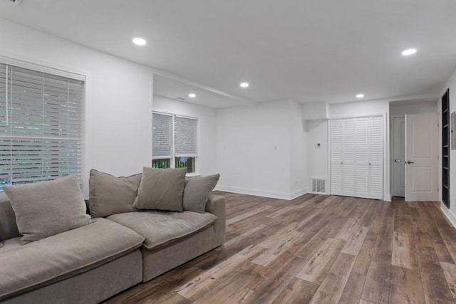 11280 Brookhollow Trl, Alpharetta, GA 30022 - living room with wood finished floors, recessed lighting, and baseboards