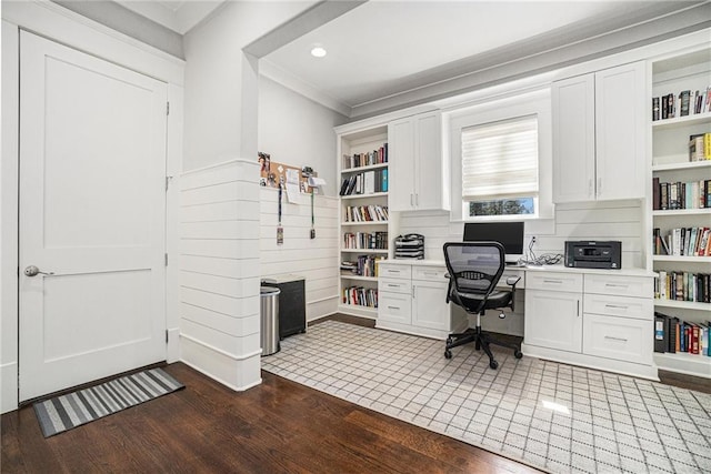 office featuring ornamental molding, dark wood-type flooring, built in study area, and recessed lighting