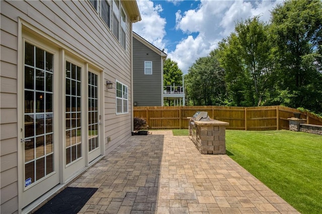 4652 Prater Way SE, Smyrna, GA 30080 - fenced backyard featuring a patio