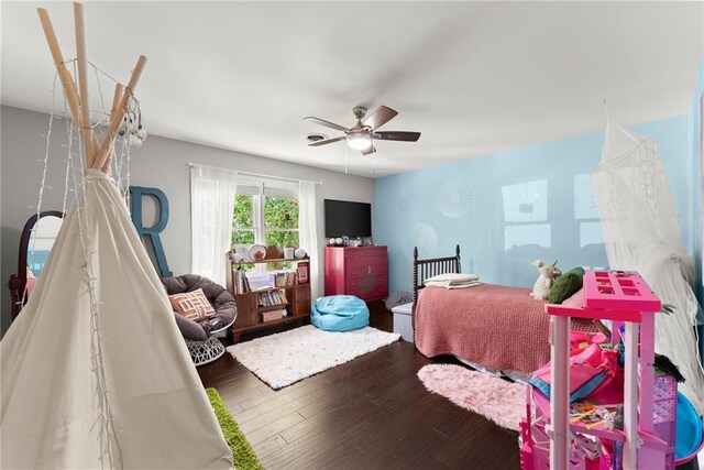 1536 Enota Ave, Gainesville, GA 30501 - walk in closet with wood finished floors