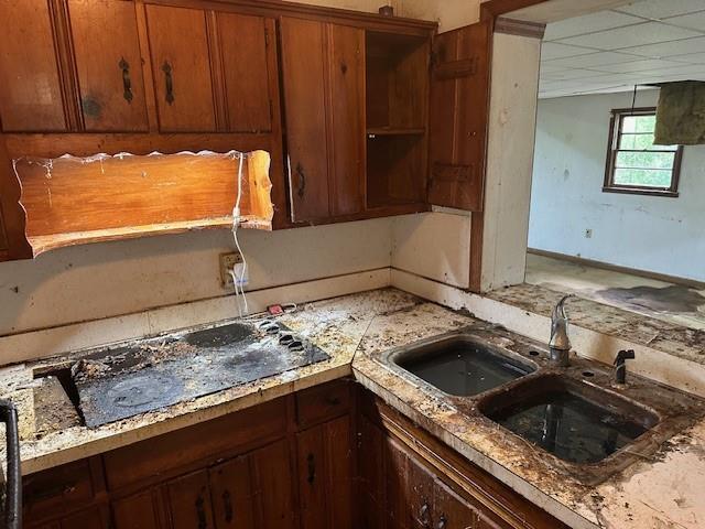 2588 Sandtown Rd SW, Marietta, GA 30060 - kitchen featuring a sink and open shelves