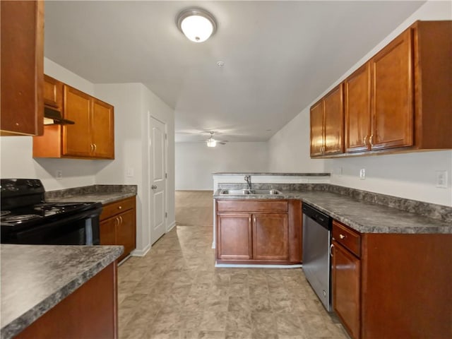 kitchen with kitchen peninsula, stainless steel dishwasher, black range with electric stovetop, ceiling fan, and sink