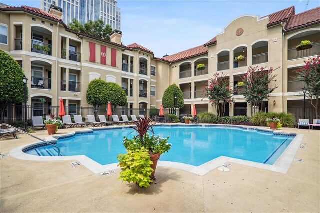 pool with fence