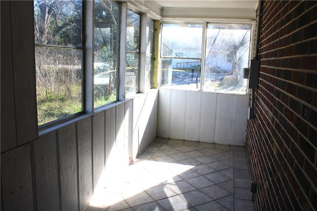 1189 Hartley St, Macon, GA 31206 - view of unfurnished sunroom