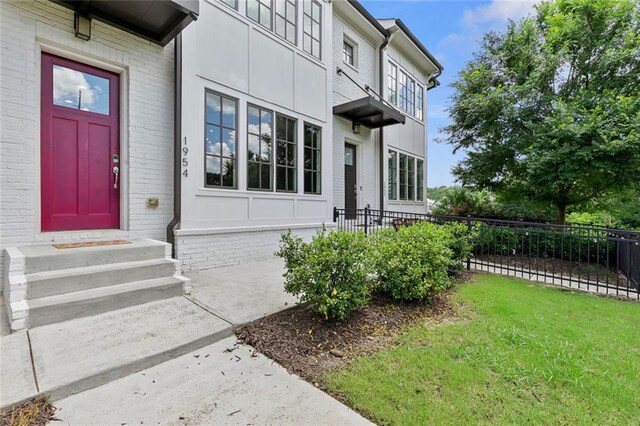 1954 Summit Trace Cir NW, Atlanta, GA 30318 - view of exterior entry with brick siding