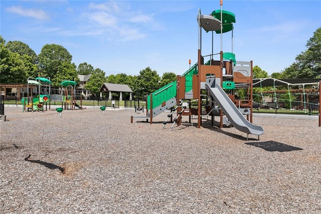 1954 Summit Trace Cir NW, Atlanta, GA 30318 - view of community jungle gym