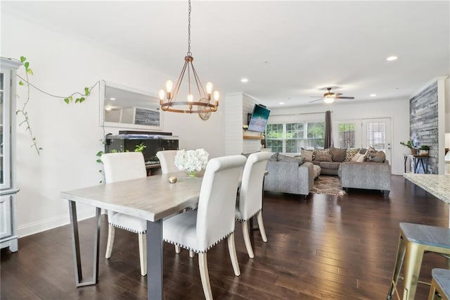 dining room featuring a ceiling fan, recessed lighting, dark wood-style flooring, and baseboards