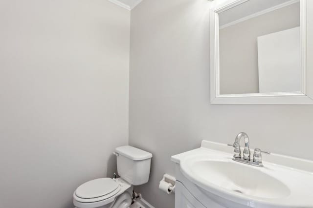 6249 Townsend Way, Riverdale, GA 30296 - half bath featuring vanity and ornamental molding