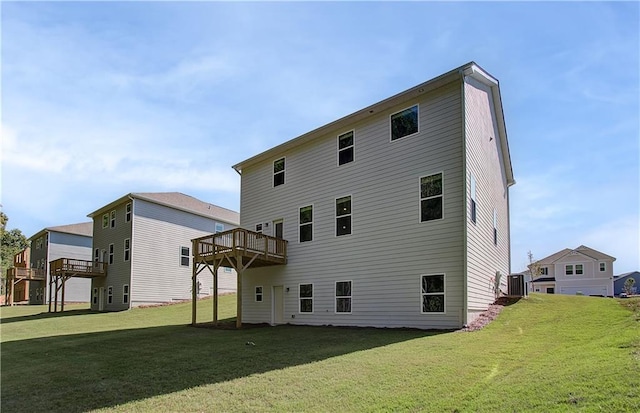 20 Fayme Ct, Newnan, GA 30263 - back of house with a lawn and a wooden deck