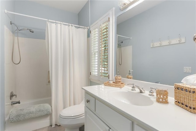 4789 Crest Park Ln, Marietta, GA 30068 - bathroom featuring vanity and shower / bathtub combination with curtain