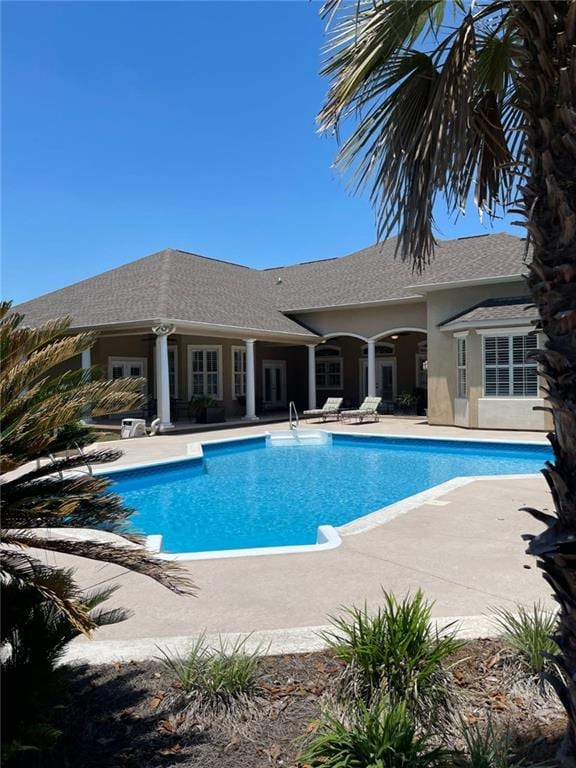 220 Pebble Beach Dr, Eufaula, AL 36027 - outdoor pool with a patio