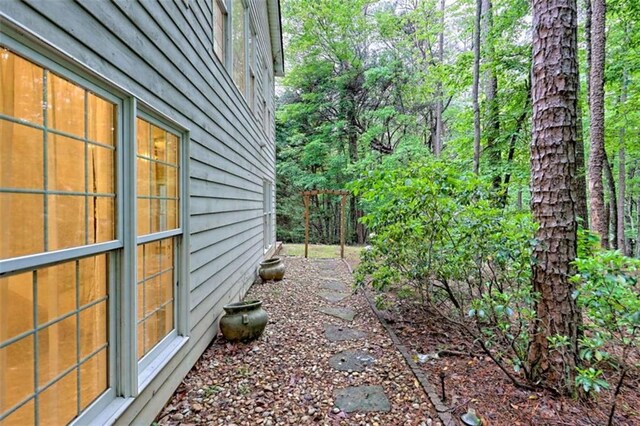 521 Crabapple Rd, Clarkesville, GA 30523 - view of yard