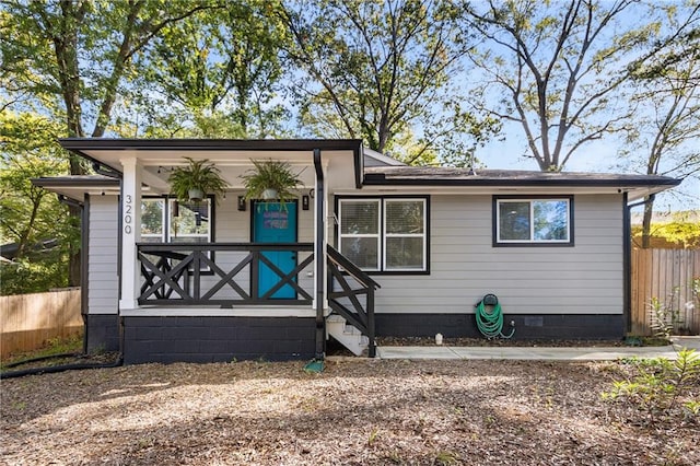 view of front of home with covered porch