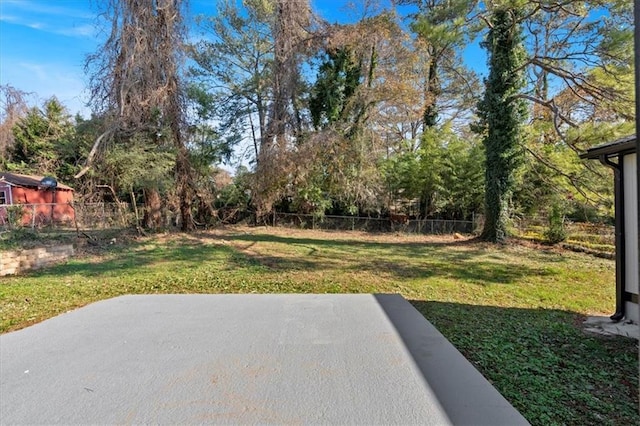 view of yard with a patio