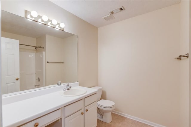 bathroom featuring shower / bath combination, visible vents, toilet, vanity, and baseboards